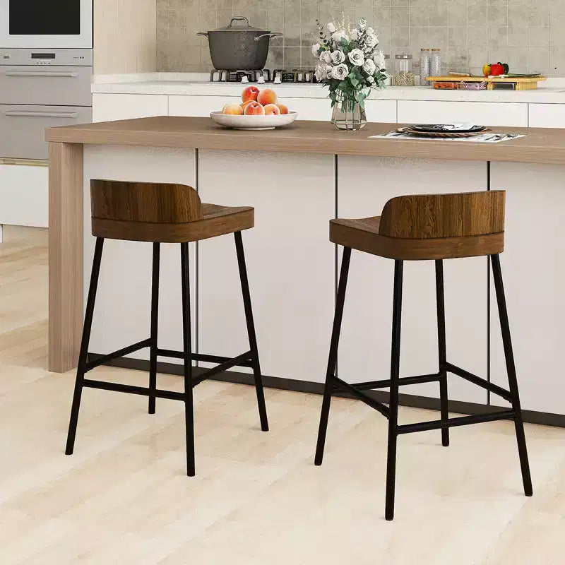 Tabouret de bar à dossier bas industriel Costway de 24,5 po (lot de 2 ou 4)