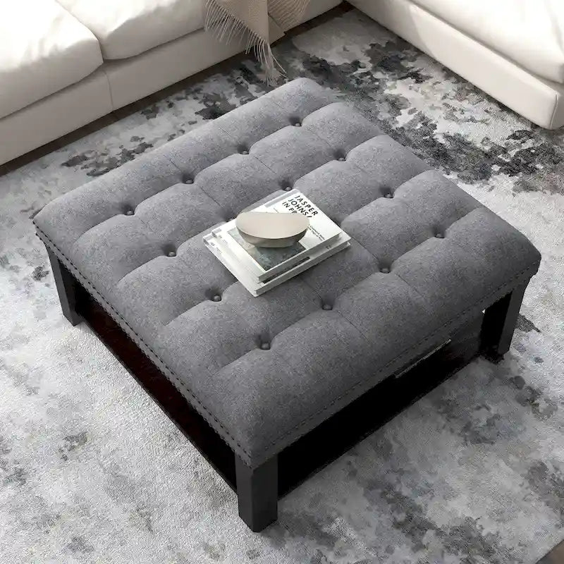 Pouf de cocktail capitonné en lin transitionnel avec clous décoratifs et rangement par Furniture of America
