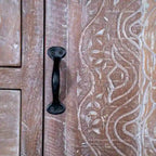 Armoire en bois massif blanc antique / marron avec 7 tiroirs et 2 portes