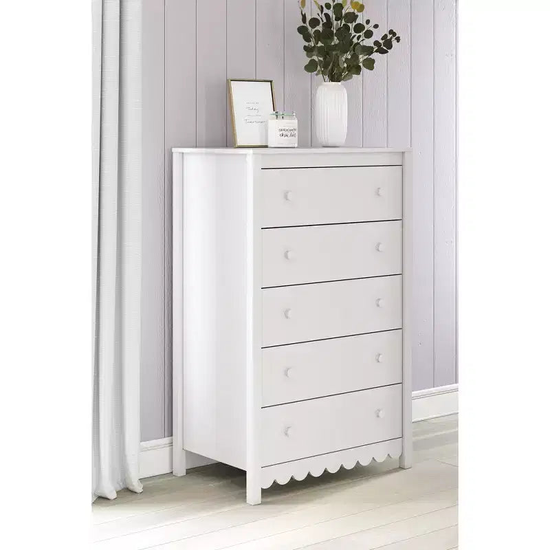 Signature Design by Ashley Hallityn Commode haute à 5 tiroirs, Blanc