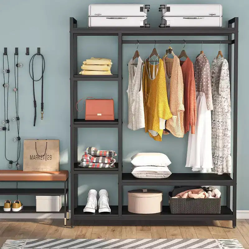 Portant à vêtements robuste Lantine avec étagères en bois